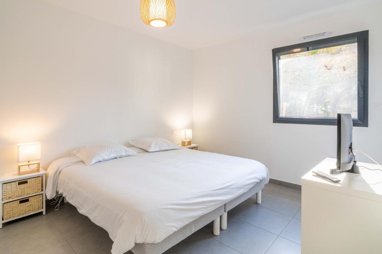 Fronte Di Mare - Deux Pièces En Bord De Appartement *